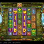 에이션트 아일랜드 메가웨이즈™ 슬롯 게임의 스핀 화면